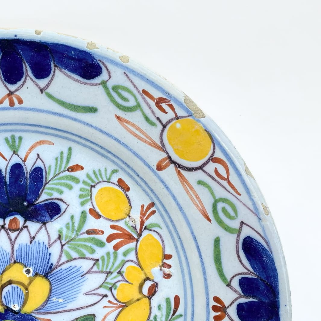 A Dutch Delft Plate, late 18th century - Image 4